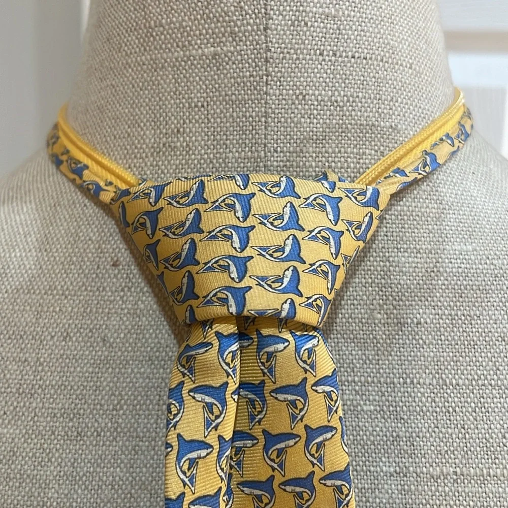 Y2K Stagg shark Pattern Zipper Tie yellow blue easy to put on takeoff adjustable